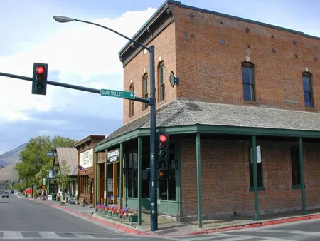 Starbucks - Ketchum, ID side view