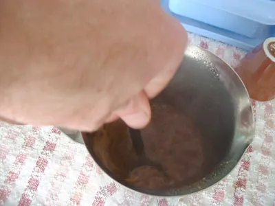 Stir espresso with sugar and Mix again.