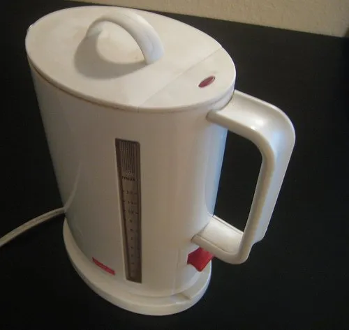 bodum-electric-kettle