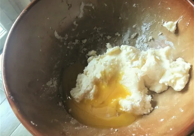 Coffee Bean Cookies Add eggs