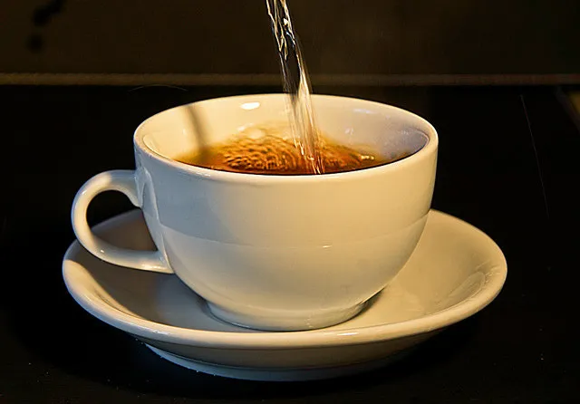 coffee-tea-pour