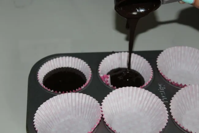 fill cupcake liner 3/4 of the way