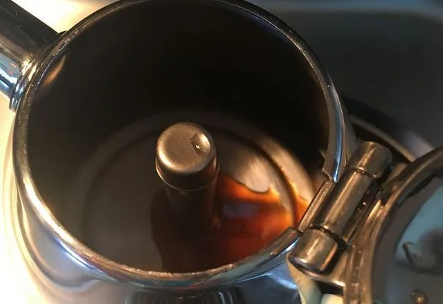 Moka Pot - coffee is exiting 