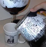 pour coffee