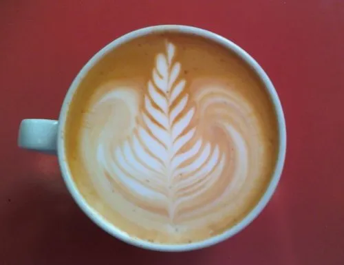 Red espresso Latte Art