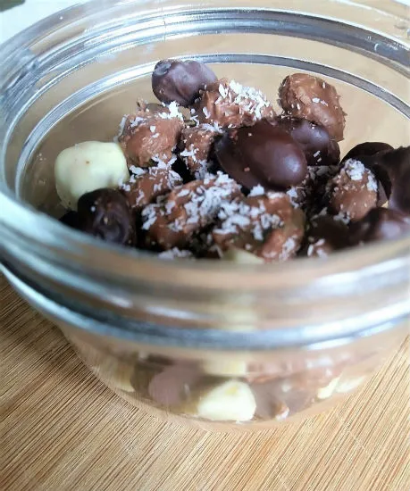 Serve Espresso Beans covered in chocolate