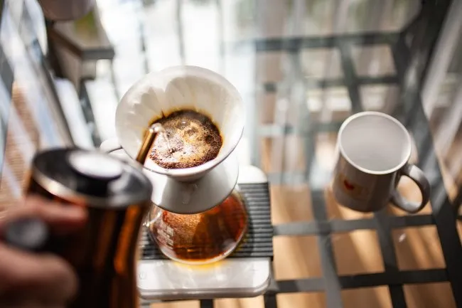 v60 coffee first pour