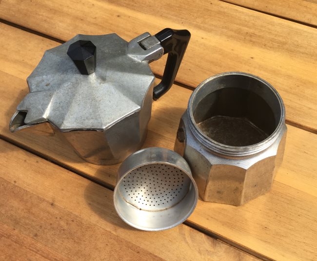 How To Make Perfect Cuban Coffee Using A Moka Pot Drinks